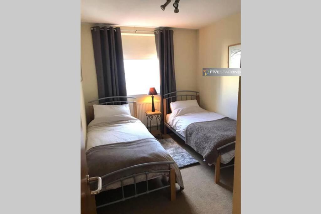 Waterfront Living In Leith With Free Parking! Leilighet Edinburgh Eksteriør bilde